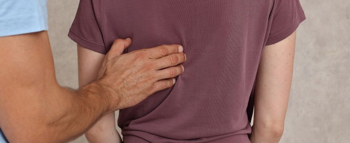 Spotting the Early Signs of Scoliosis: Curves You Might Overlook