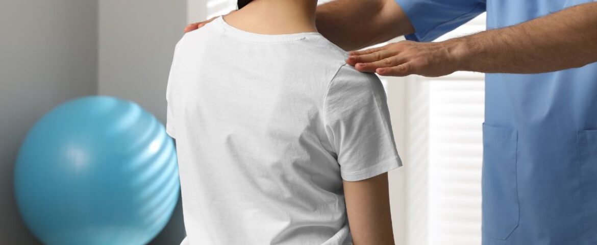 What to Expect from First Scoliosis Therapy Session